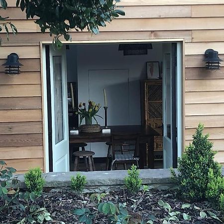 Stylish Cottage In The Pewsey Vale Марлборо Экстерьер фото