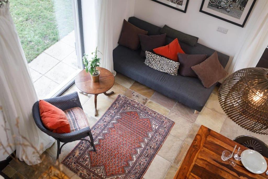 Stylish Cottage In The Pewsey Vale Марлборо Экстерьер фото